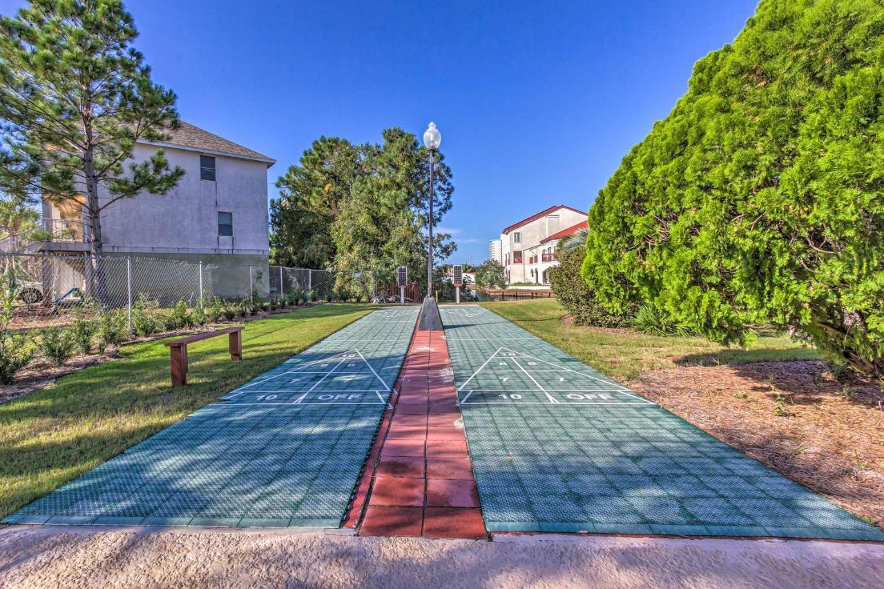 Charming Panama With Community Pool! *