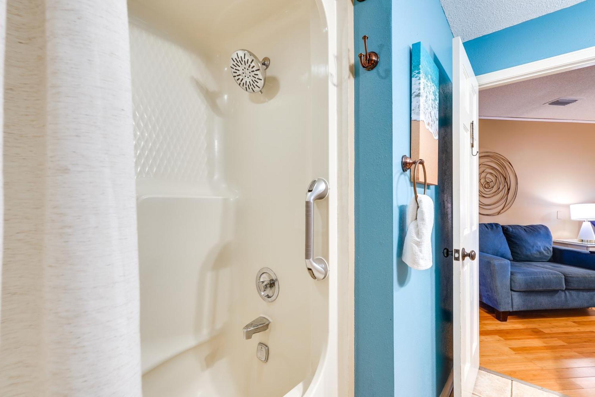 Charming Panama With Community Pool! Apartment Panama City Beach
